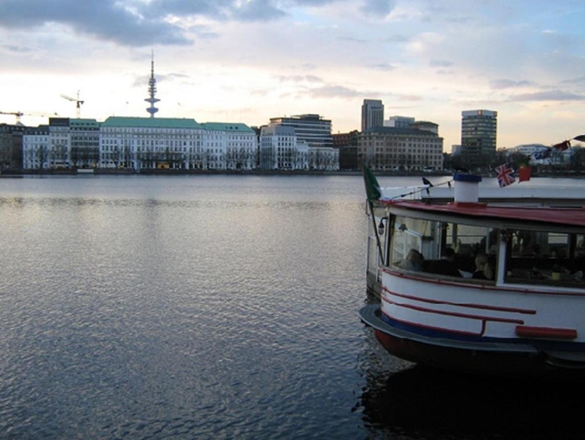 Pension Am Rathaus ฮัมบูร์ก ภายนอก รูปภาพ